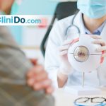 أعراض المياه البيضاء في العين